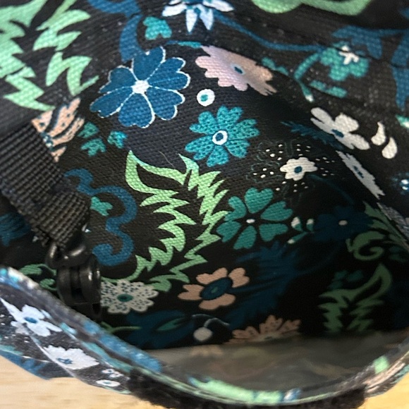 KAVU SidewinderCrossbody
Bag. - Picture 9 of 15